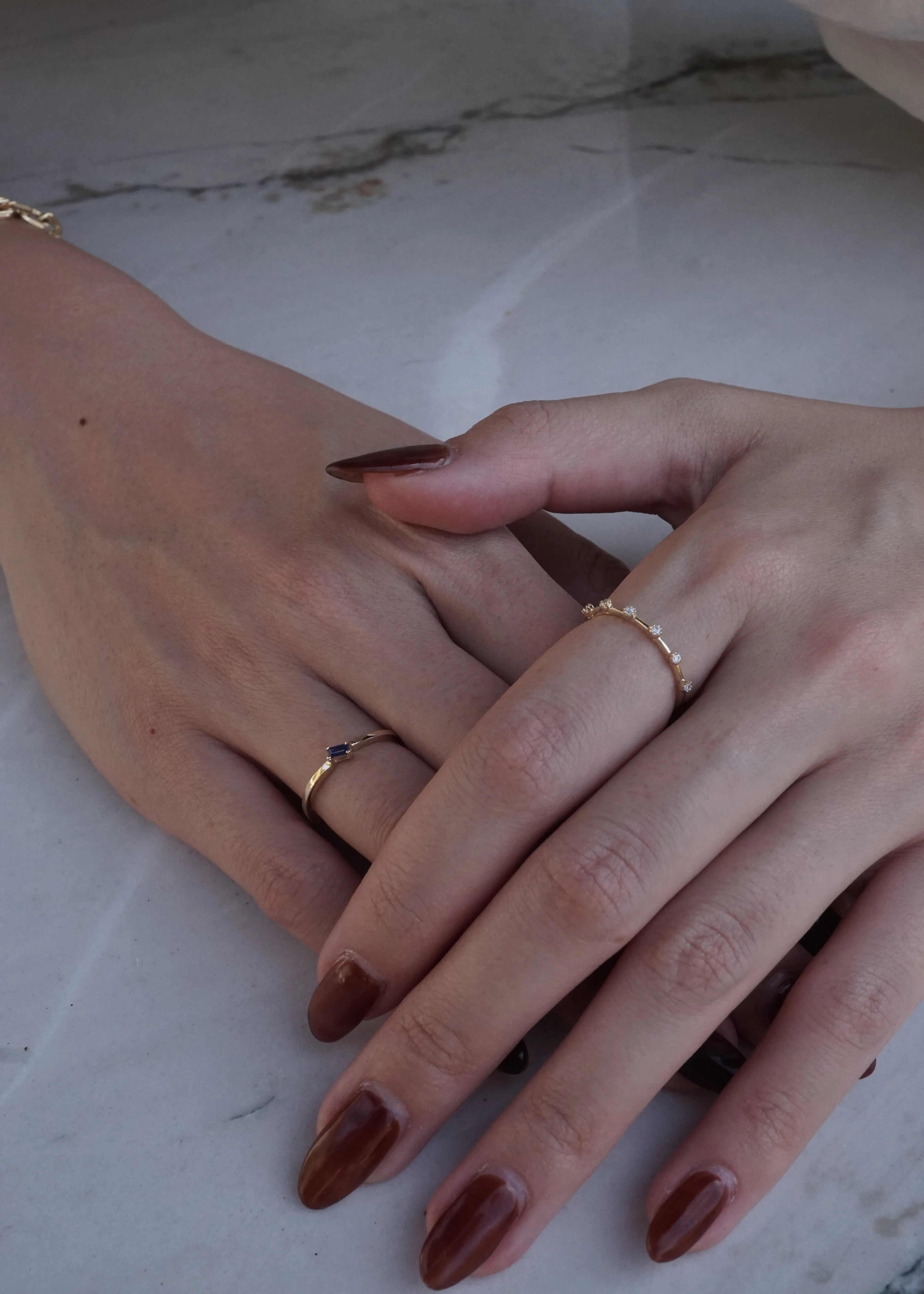 14k Gold Distance 6 Diamond Ring